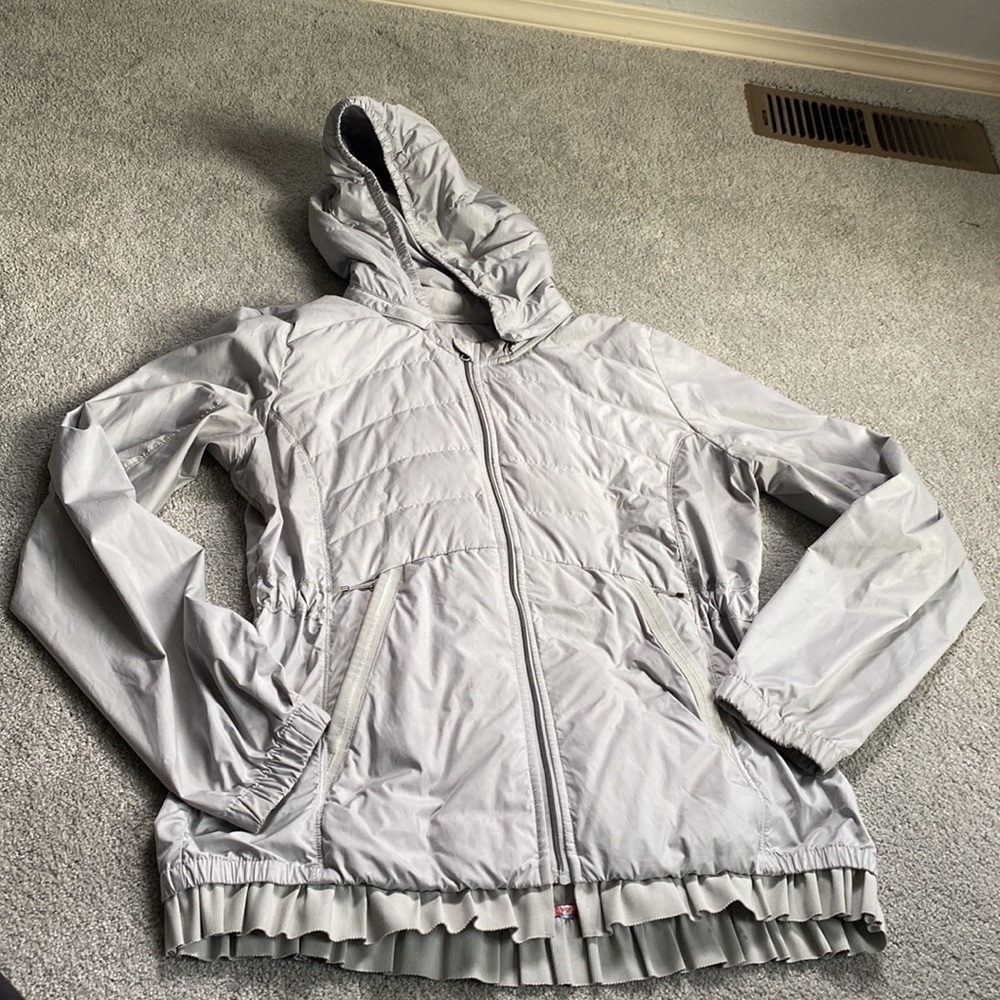 Lululemon down filled ruffle coat spring fling